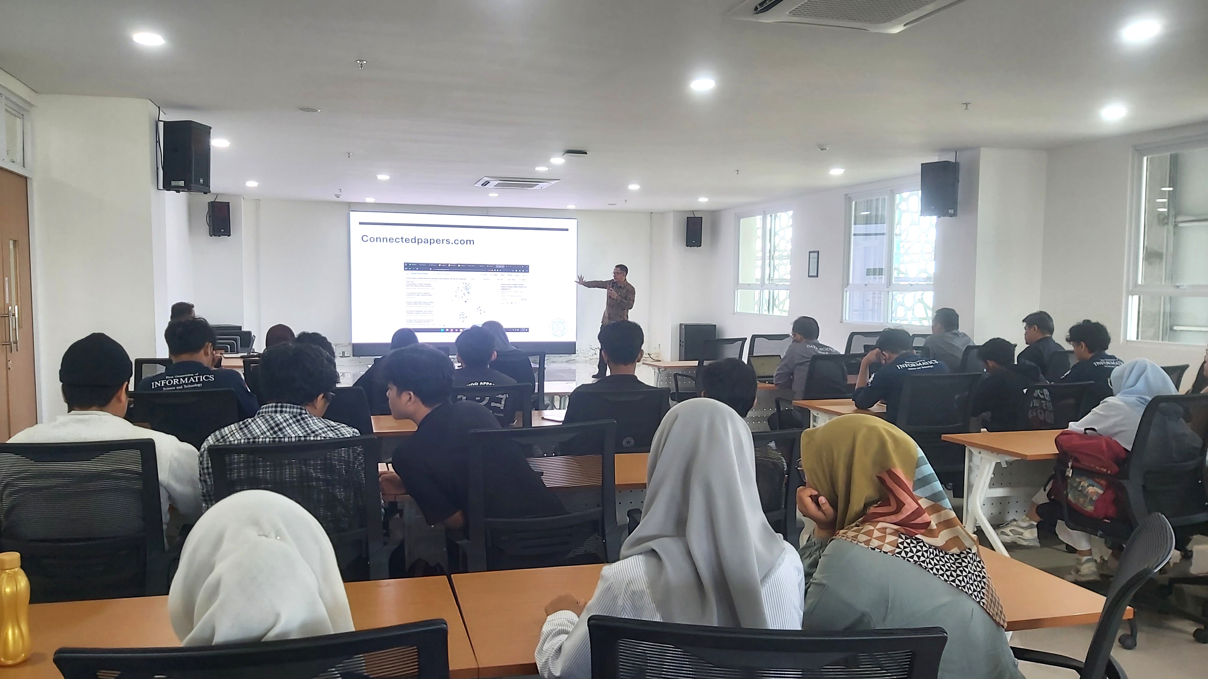 Menguatkan Literasi AI Beretika, FST UIN Surakarta Gelar Diskusi Dosen